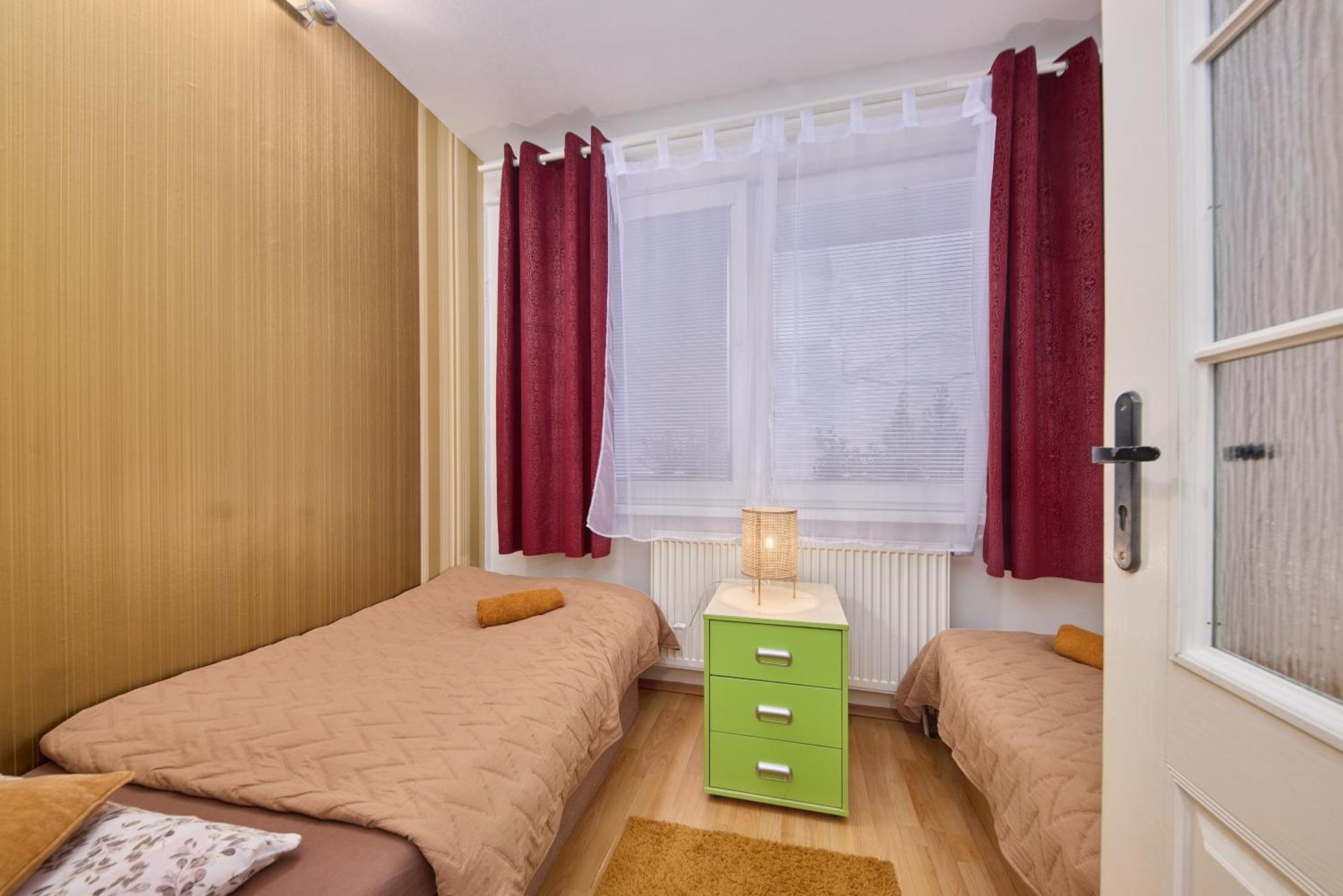 Destiny Apartment Братислава Екстер'єр фото
